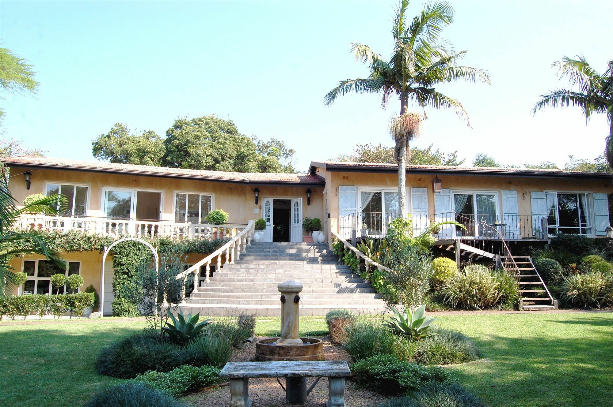 เปอตี โพรวองซ์ บูทิก เบด แอนด์ เบรกฟาสต์ Bed & Breakfast บัลลิโต ภายนอก รูปภาพ
